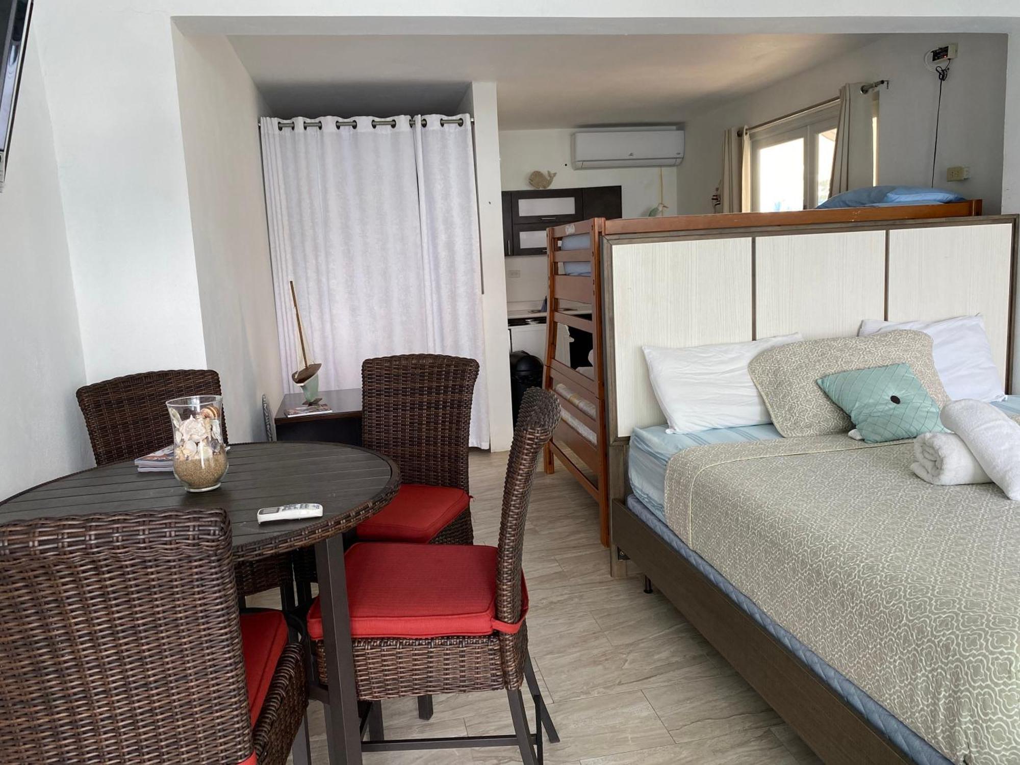 Ventana Al Atlantico At Arecibo 681 Ocean Drive Apartment Islote Room photo