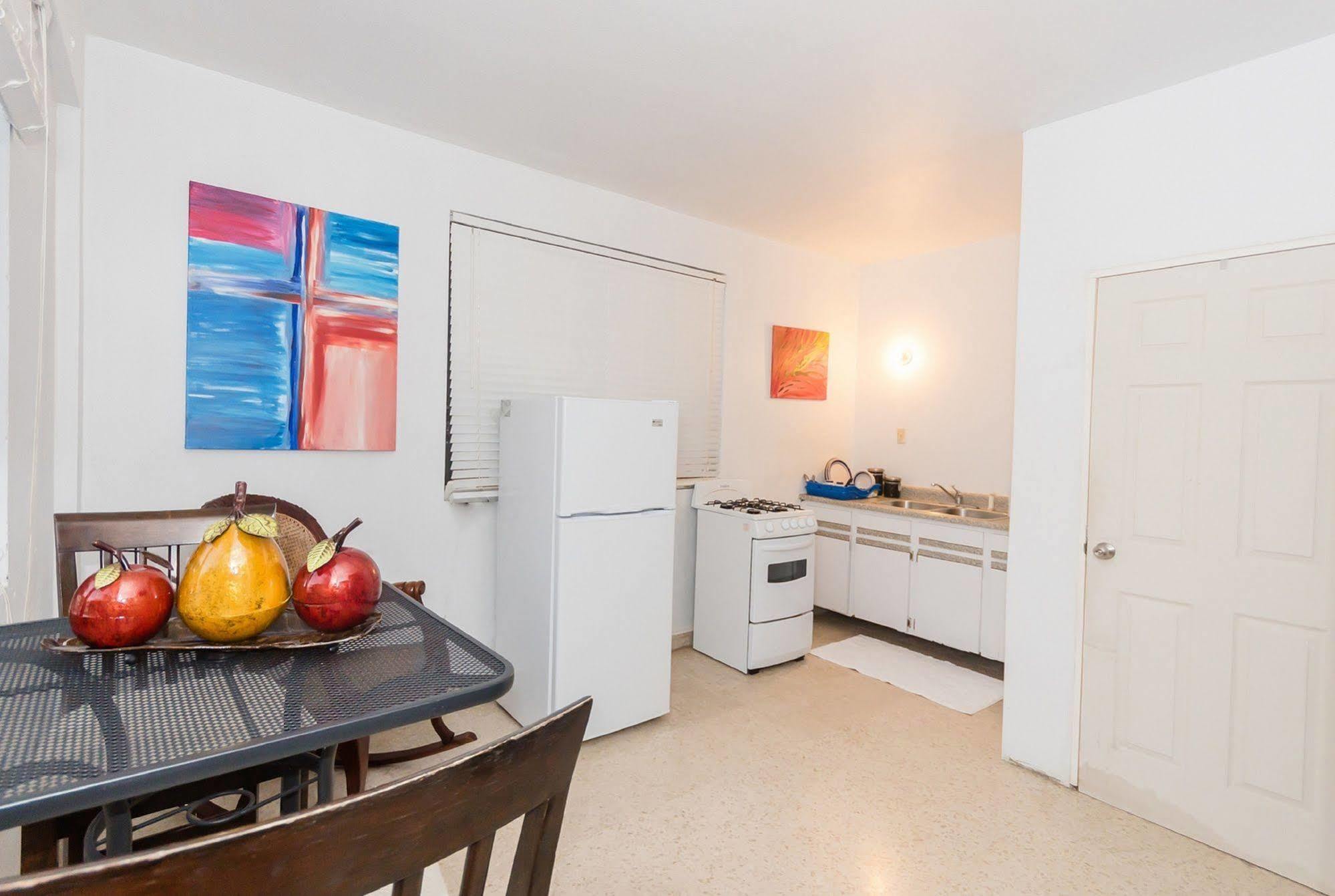 Ventana Al Atlantico At Arecibo 681 Ocean Drive Apartment Islote Exterior photo
